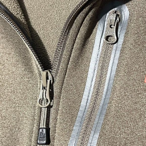 North Face Men's Lightweight Jacket Size XL - Picture 3 of 3